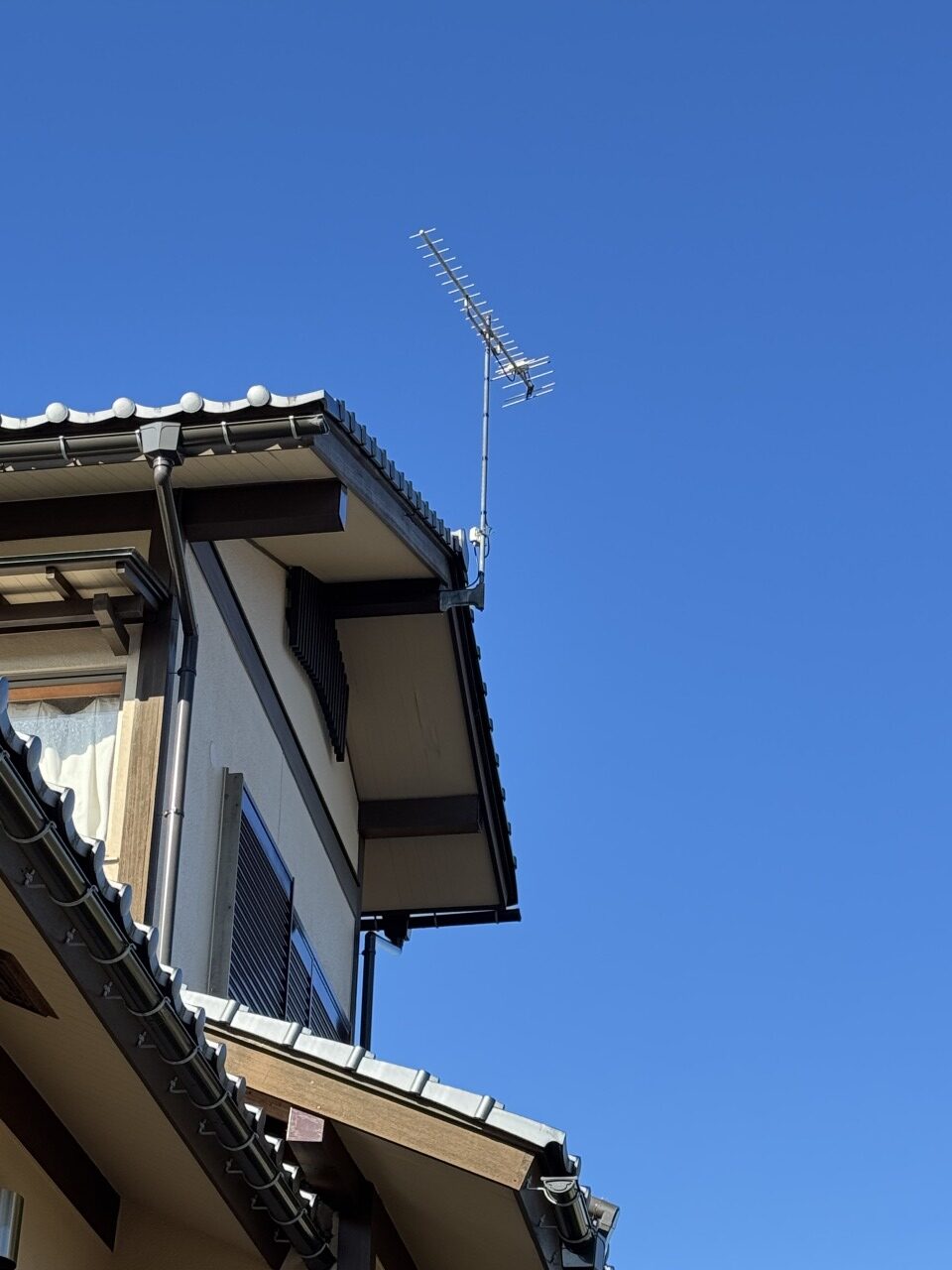 福井市O様邸で交換前に使用されていた地デジアンテナ