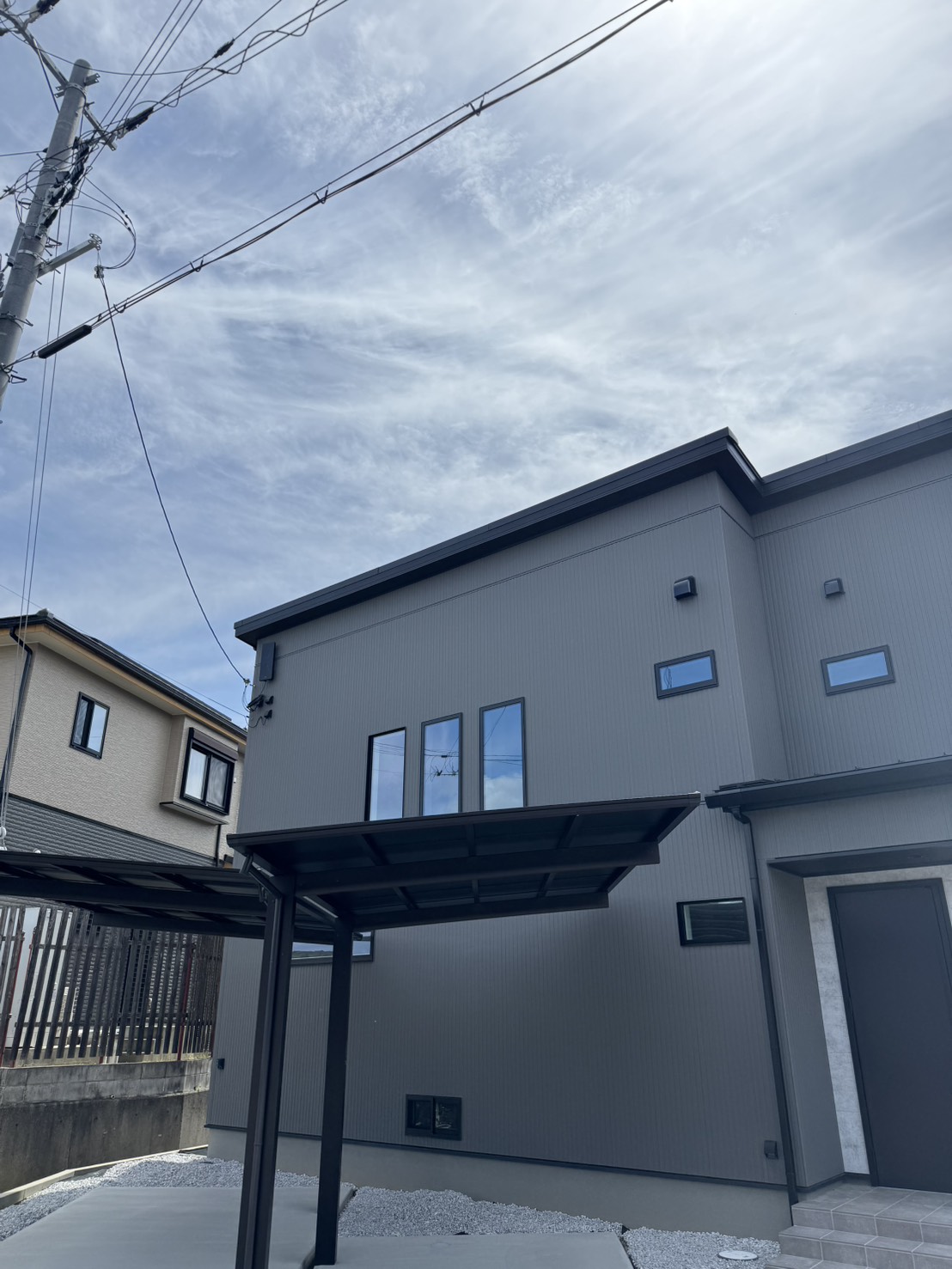 滋賀県湖南市 新築住宅 外観 アンテナ設置工事