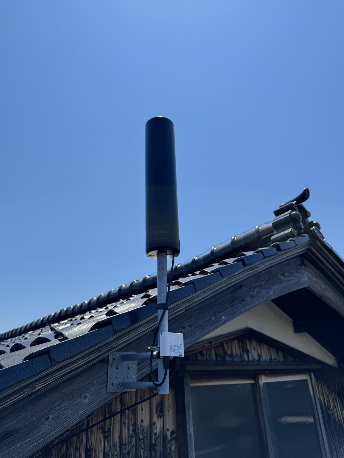 石川県白山市T様邸の外壁に設置したユニコーンアンテナ