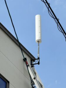 富山県高岡市N様邸に設置したホワイトのユニコーンアンテナ